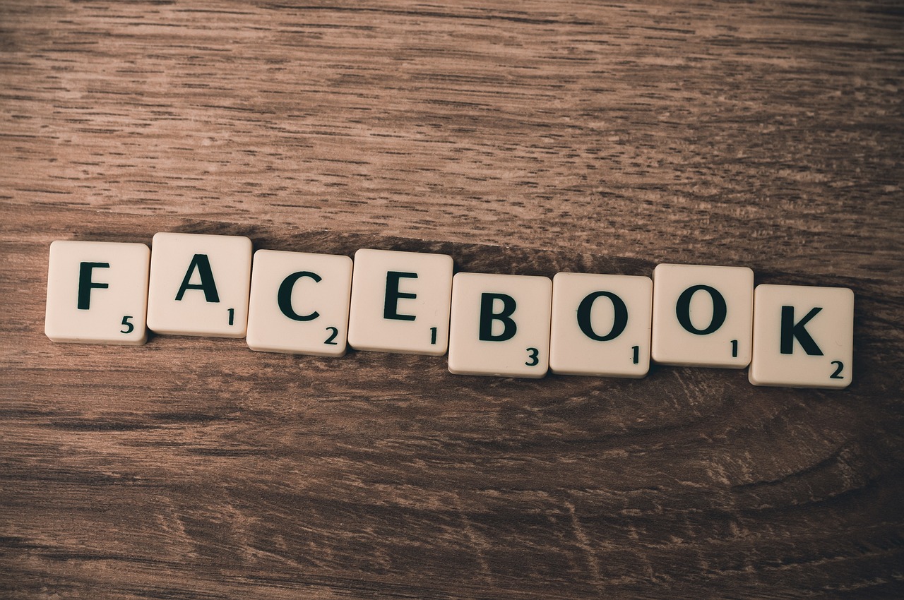★ Penggunaan Media dan Teknologi